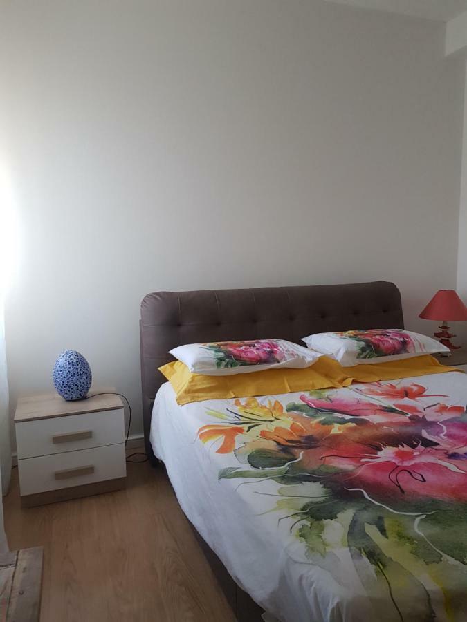 Romantica fuga con vista panoramica sulla città di Savona Apartamento Exterior foto